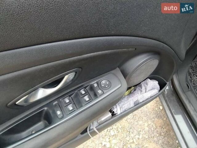 Рено Меган 2009 в Городке на Automoto.ua Черный Рено Меган, объемом двигателя 1.5 л и пробегом 257 тыс. км за 6700 $, фото 15 на Automoto.ua