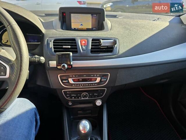 Черный Рено Меган, объемом двигателя 1.46 л и пробегом 199 тыс. км за 6900 $, фото 34 на Automoto.ua