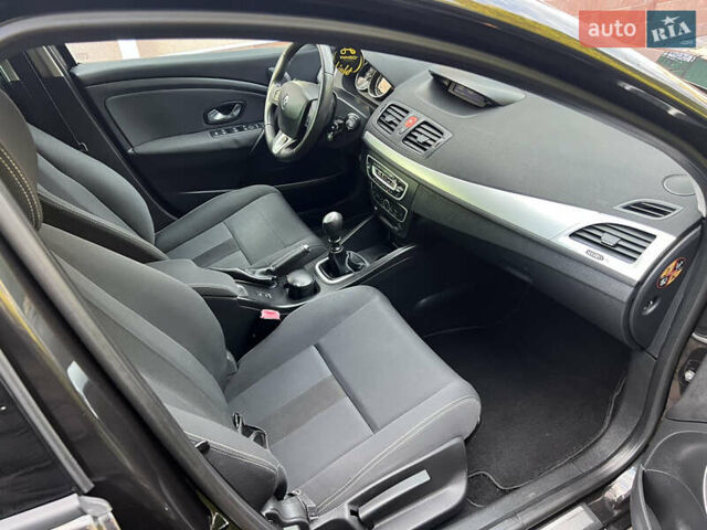 Черный Рено Меган, объемом двигателя 1.6 л и пробегом 213 тыс. км за 7350 $, фото 25 на Automoto.ua