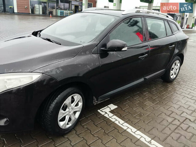 Черный Рено Меган, объемом двигателя 1.46 л и пробегом 277 тыс. км за 6300 $, фото 2 на Automoto.ua