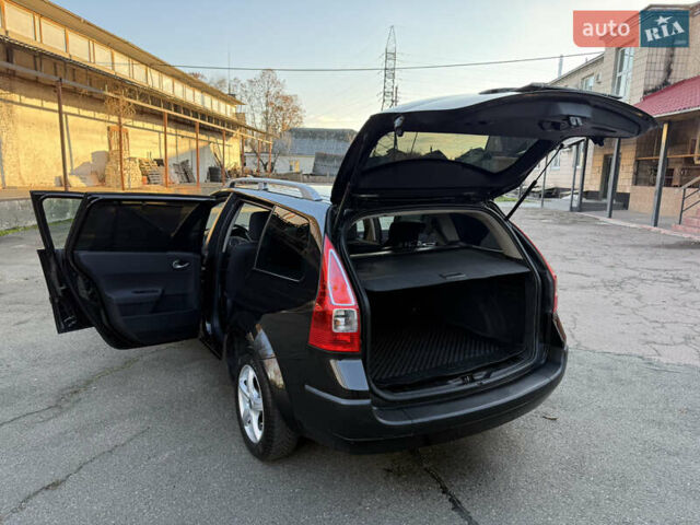 Черный Рено Меган, объемом двигателя 1.6 л и пробегом 200 тыс. км за 6200 $, фото 106 на Automoto.ua