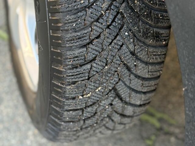 Черный Рено Меган, объемом двигателя 1.6 л и пробегом 200 тыс. км за 6200 $, фото 7 на Automoto.ua