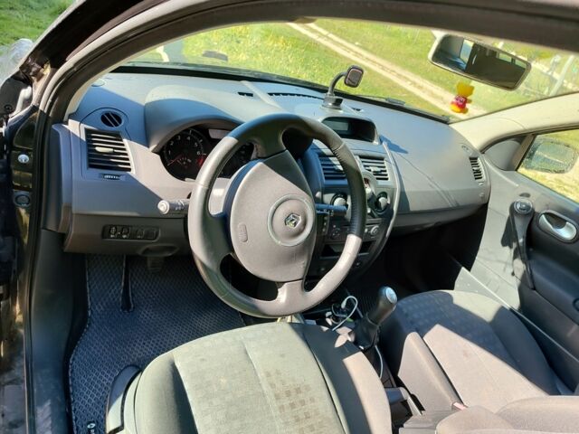 Черный Рено Меган, объемом двигателя 1.6 л и пробегом 190 тыс. км за 5800 $, фото 3 на Automoto.ua