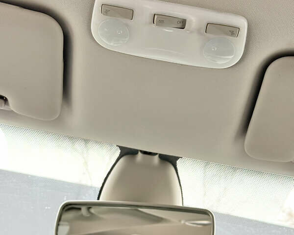 Чорний Рено Меган, об'ємом двигуна 1.6 л та пробігом 172 тис. км за 6900 $, фото 39 на Automoto.ua