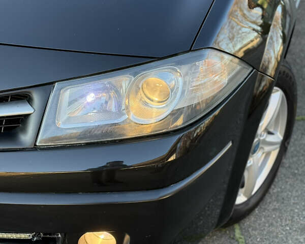 Черный Рено Меган, объемом двигателя 1.6 л и пробегом 200 тыс. км за 6200 $, фото 9 на Automoto.ua