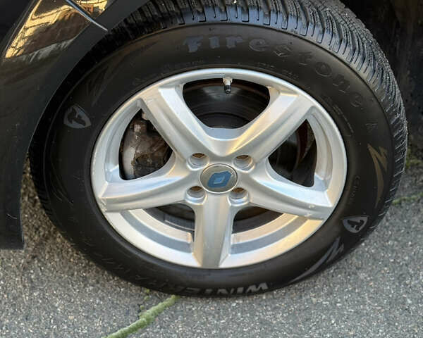 Черный Рено Меган, объемом двигателя 1.6 л и пробегом 200 тыс. км за 6200 $, фото 19 на Automoto.ua