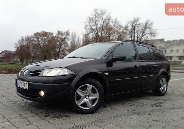 Черный Рено Меган, объемом двигателя 1.6 л и пробегом 206 тыс. км за 5999 $, фото 4 на Automoto.ua