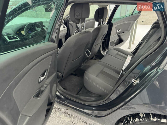 Черный Рено Меган, объемом двигателя 1.5 л и пробегом 231 тыс. км за 6350 $, фото 12 на Automoto.ua