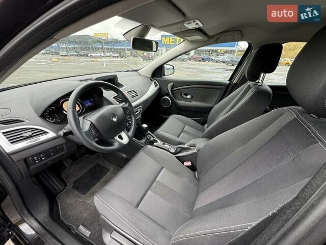 Рено Меган 2009 в Киеве на Automoto.ua Черный Рено Меган, объемом двигателя 1.6 л и пробегом 181 тыс. км за 7950 $, фото 15 на Automoto.ua