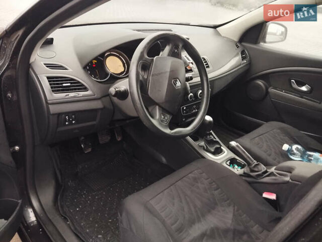 Черный Рено Меган, объемом двигателя 1.46 л и пробегом 277 тыс. км за 6300 $, фото 8 на Automoto.ua