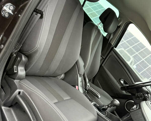 Чорний Рено Меган, об'ємом двигуна 1.6 л та пробігом 172 тис. км за 6900 $, фото 90 на Automoto.ua