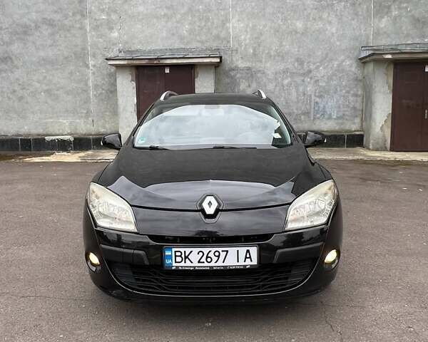 Черный Рено Меган, объемом двигателя 1.6 л и пробегом 253 тыс. км за 6300 $, фото 2 на Automoto.ua