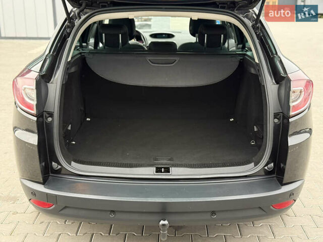 Чорний Рено Меган, об'ємом двигуна 1.6 л та пробігом 172 тис. км за 6900 $, фото 100 на Automoto.ua
