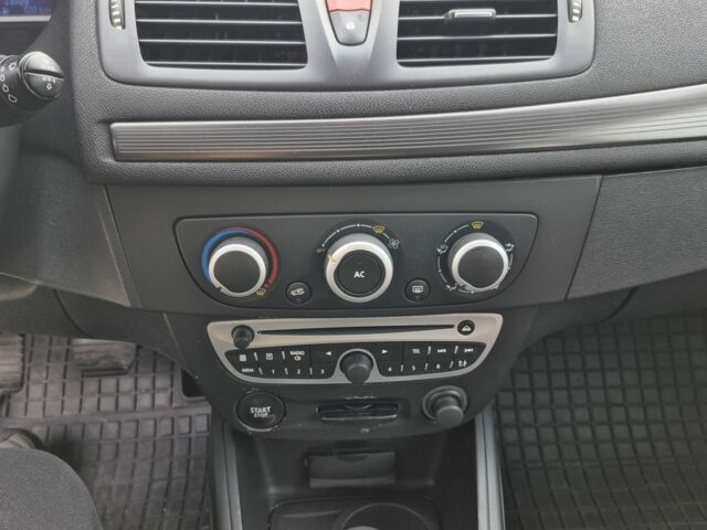 Чорний Рено Меган, об'ємом двигуна 0 л та пробігом 220 тис. км за 6500 $, фото 9 на Automoto.ua