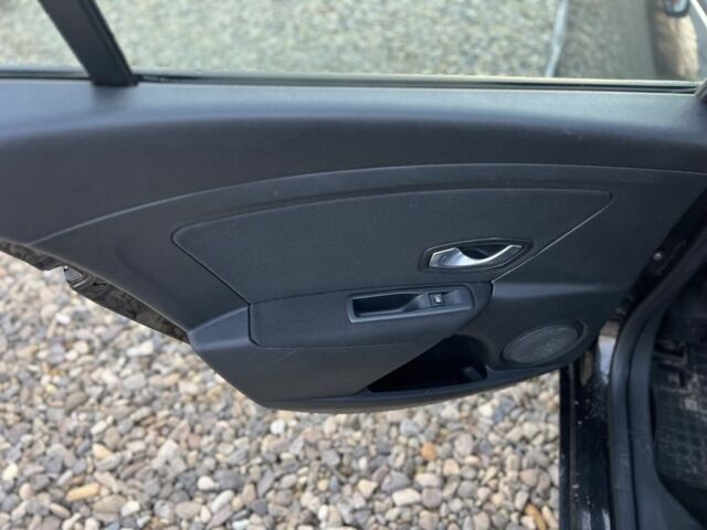 Черный Рено Меган, объемом двигателя 1.5 л и пробегом 277 тыс. км за 6099 $, фото 14 на Automoto.ua