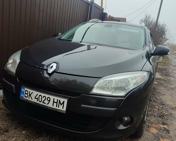 Черный Рено Меган, объемом двигателя 1.4 л и пробегом 260 тыс. км за 6600 $, фото 8 на Automoto.ua