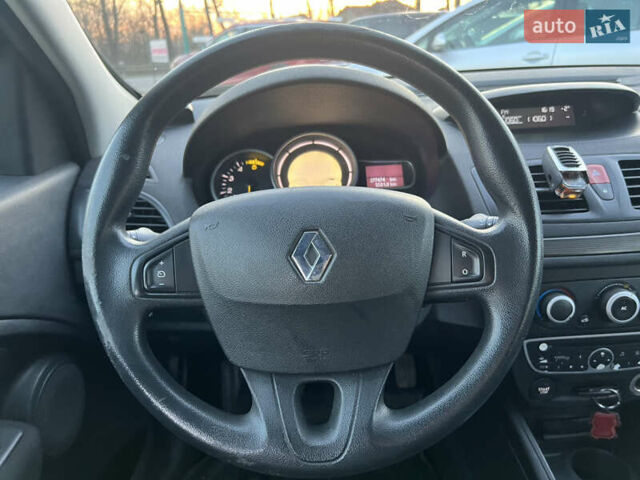 Черный Рено Меган, объемом двигателя 1.46 л и пробегом 277 тыс. км за 5999 $, фото 22 на Automoto.ua