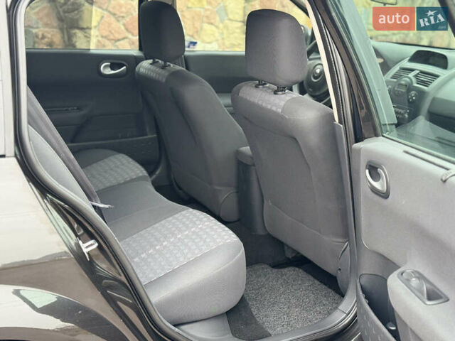 Черный Рено Меган, объемом двигателя 1.6 л и пробегом 190 тыс. км за 5300 $, фото 69 на Automoto.ua