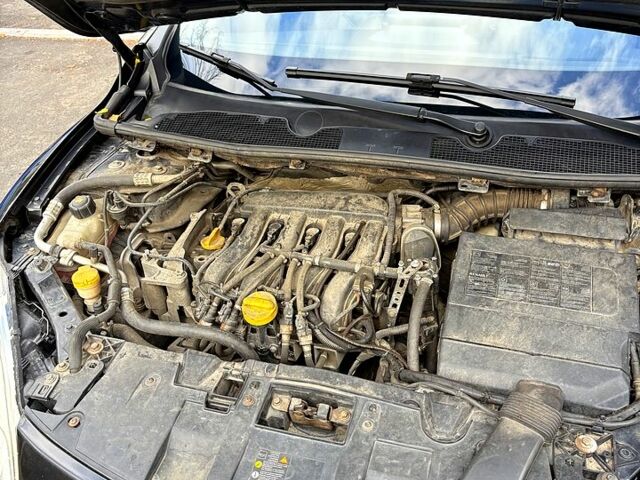 Черный Рено Меган, объемом двигателя 1.6 л и пробегом 240 тыс. км за 6499 $, фото 5 на Automoto.ua