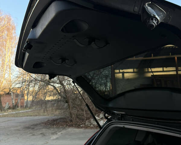 Черный Рено Меган, объемом двигателя 1.6 л и пробегом 200 тыс. км за 6200 $, фото 85 на Automoto.ua