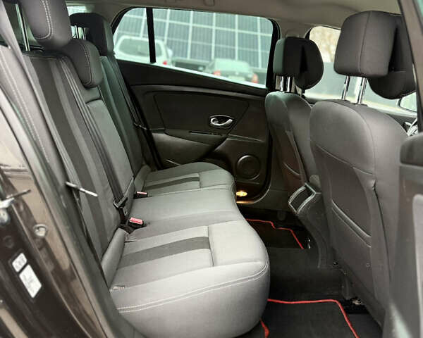 Чорний Рено Меган, об'ємом двигуна 1.6 л та пробігом 172 тис. км за 6900 $, фото 78 на Automoto.ua