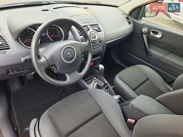 Чорний Рено Меган, об'ємом двигуна 1.6 л та пробігом 187 тис. км за 6200 $, фото 41 на Automoto.ua