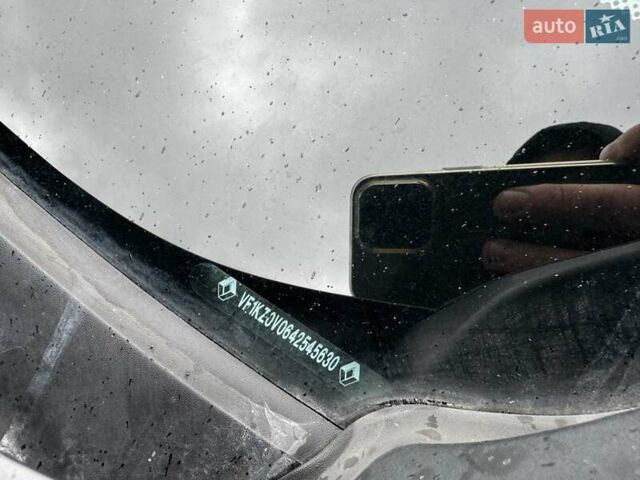 Рено Меган 2009 в Киеве на Automoto.ua Черный Рено Меган, объемом двигателя 1.6 л и пробегом 181 тыс. км за 7950 $, фото 11 на Automoto.ua