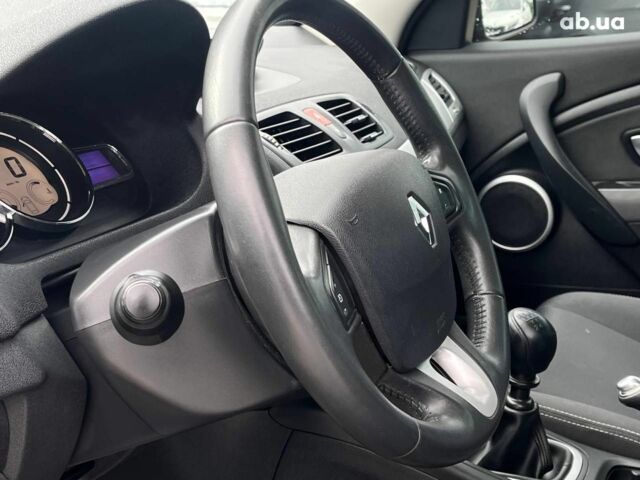 Черный Рено Меган, объемом двигателя 1.9 л и пробегом 295 тыс. км за 7190 $, фото 34 на Automoto.ua