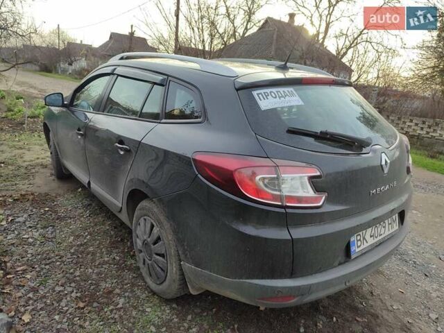 Черный Рено Меган, объемом двигателя 1.4 л и пробегом 260 тыс. км за 6600 $, фото 2 на Automoto.ua