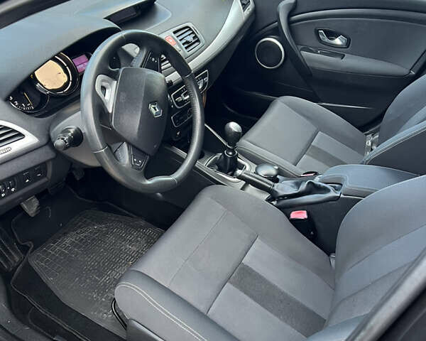 Черный Рено Меган, объемом двигателя 1.6 л и пробегом 213 тыс. км за 7350 $, фото 9 на Automoto.ua