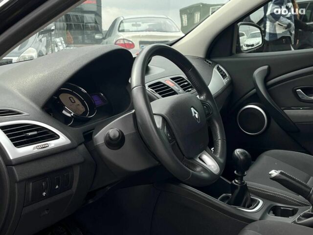 Черный Рено Меган, объемом двигателя 1.9 л и пробегом 295 тыс. км за 7190 $, фото 31 на Automoto.ua