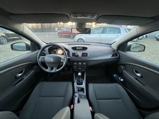 Черный Рено Меган, объемом двигателя 1.5 л и пробегом 277 тыс. км за 6099 $, фото 10 на Automoto.ua