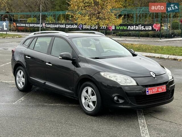 Рено Меган 2009 в Киеве на Automoto.ua Черный Рено Меган, объемом двигателя 1.6 л и пробегом 181 тыс. км за 7950 $, фото 1 на Automoto.ua