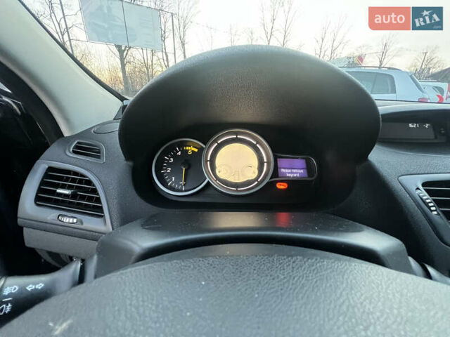 Черный Рено Меган, объемом двигателя 1.46 л и пробегом 277 тыс. км за 5999 $, фото 30 на Automoto.ua