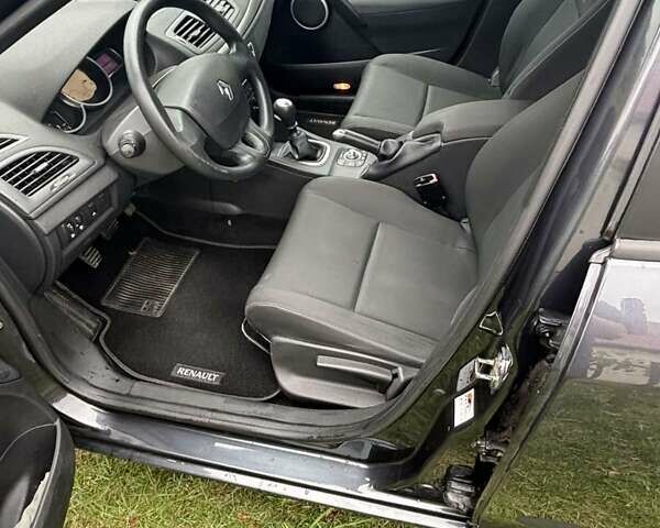 Черный Рено Меган, объемом двигателя 1.4 л и пробегом 168 тыс. км за 5800 $, фото 8 на Automoto.ua