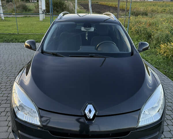 Рено Меган 2009 у Львові на Automoto.ua Чорний Рено Меган, об'ємом двигуна 1.87 л та пробігом 299 тис. км за 7000 $, фото 2 на Automoto.ua
