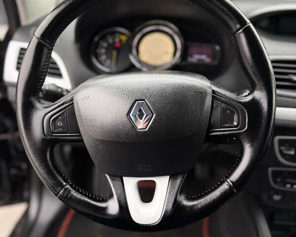 Чорний Рено Меган, об'ємом двигуна 1.6 л та пробігом 172 тис. км за 6900 $, фото 57 на Automoto.ua