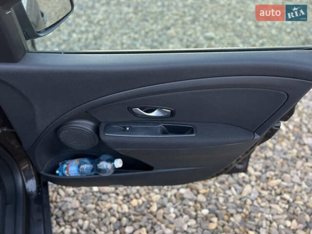 Черный Рено Меган, объемом двигателя 1.46 л и пробегом 277 тыс. км за 5999 $, фото 15 на Automoto.ua