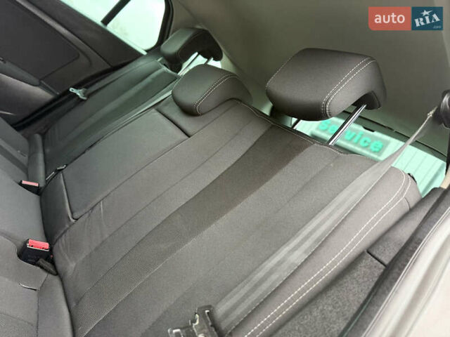 Чорний Рено Меган, об'ємом двигуна 1.6 л та пробігом 172 тис. км за 6900 $, фото 68 на Automoto.ua