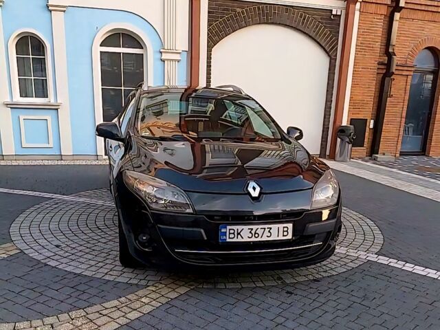 Черный Рено Меган, объемом двигателя 1.4 л и пробегом 260 тыс. км за 7000 $, фото 1 на Automoto.ua