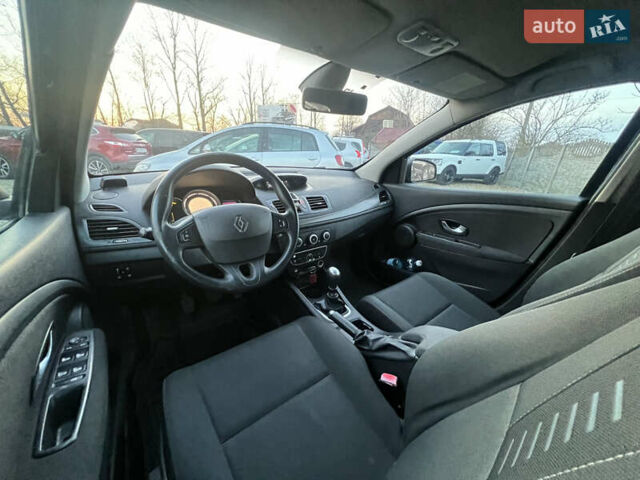 Черный Рено Меган, объемом двигателя 1.46 л и пробегом 277 тыс. км за 5999 $, фото 23 на Automoto.ua