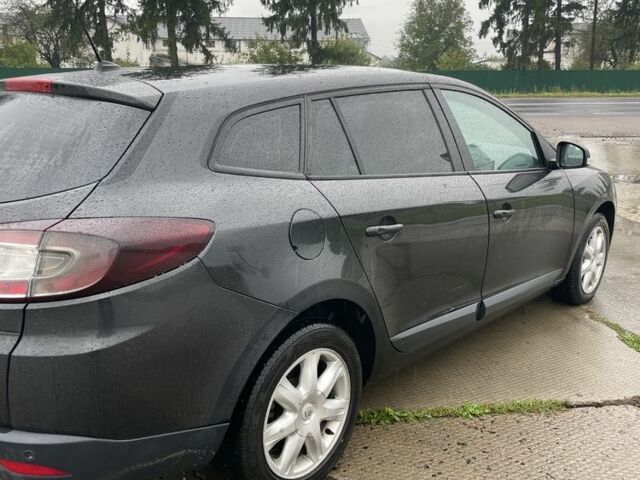 Черный Рено Меган, объемом двигателя 1.5 л и пробегом 280 тыс. км за 5199 $, фото 2 на Automoto.ua