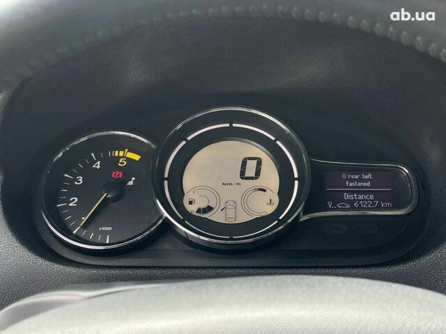 Черный Рено Меган, объемом двигателя 1.9 л и пробегом 295 тыс. км за 7190 $, фото 28 на Automoto.ua