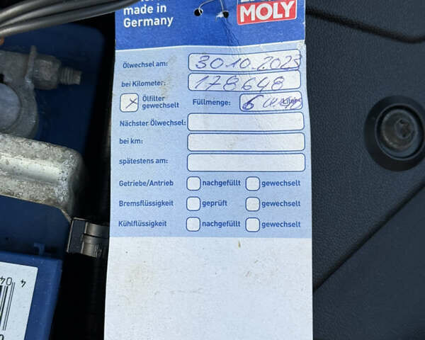 Черный Рено Меган, объемом двигателя 1.6 л и пробегом 200 тыс. км за 6200 $, фото 103 на Automoto.ua