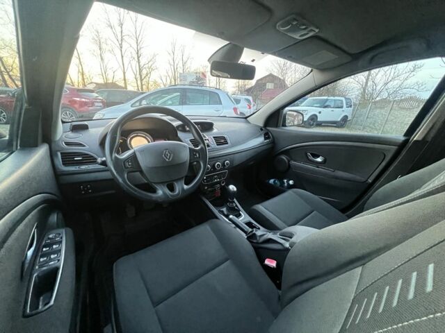 Черный Рено Меган, объемом двигателя 1.5 л и пробегом 277 тыс. км за 6099 $, фото 13 на Automoto.ua