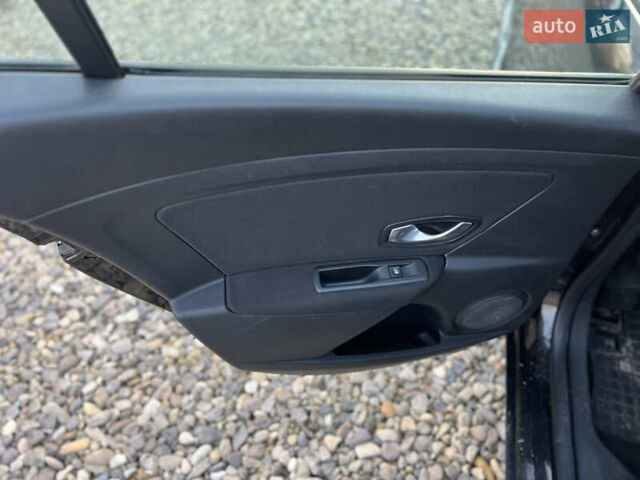 Черный Рено Меган, объемом двигателя 1.46 л и пробегом 277 тыс. км за 5999 $, фото 24 на Automoto.ua