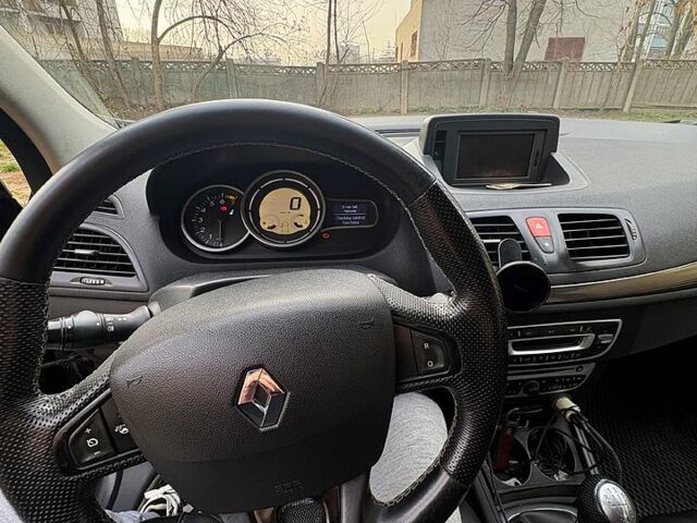 Черный Рено Меган, объемом двигателя 1.6 л и пробегом 240 тыс. км за 6499 $, фото 8 на Automoto.ua