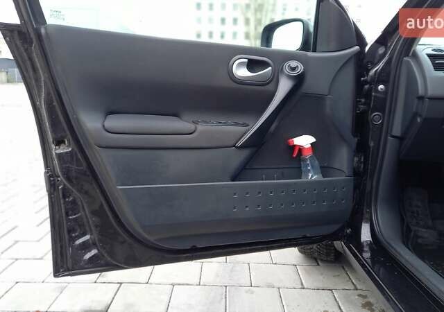 Черный Рено Меган, объемом двигателя 1.6 л и пробегом 206 тыс. км за 5999 $, фото 16 на Automoto.ua