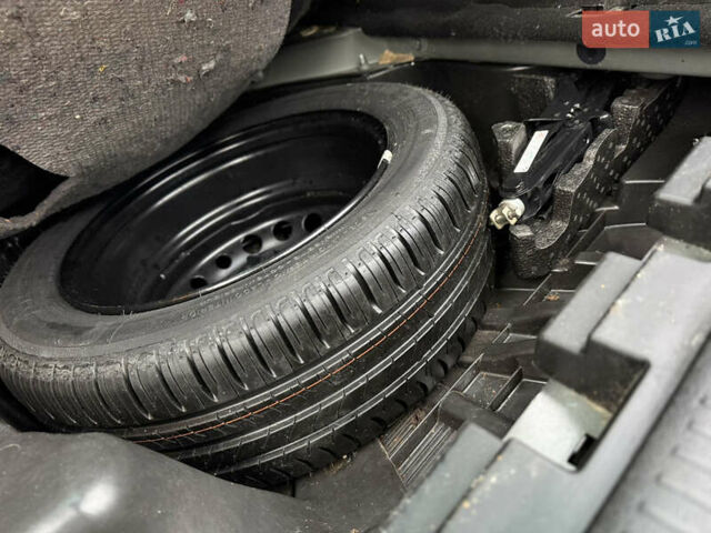 Чорний Рено Меган, об'ємом двигуна 1.6 л та пробігом 172 тис. км за 6900 $, фото 104 на Automoto.ua