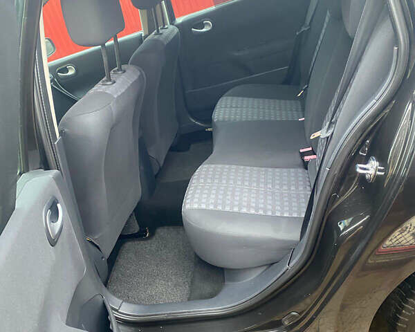 Черный Рено Меган, объемом двигателя 0 л и пробегом 180 тыс. км за 5390 $, фото 9 на Automoto.ua